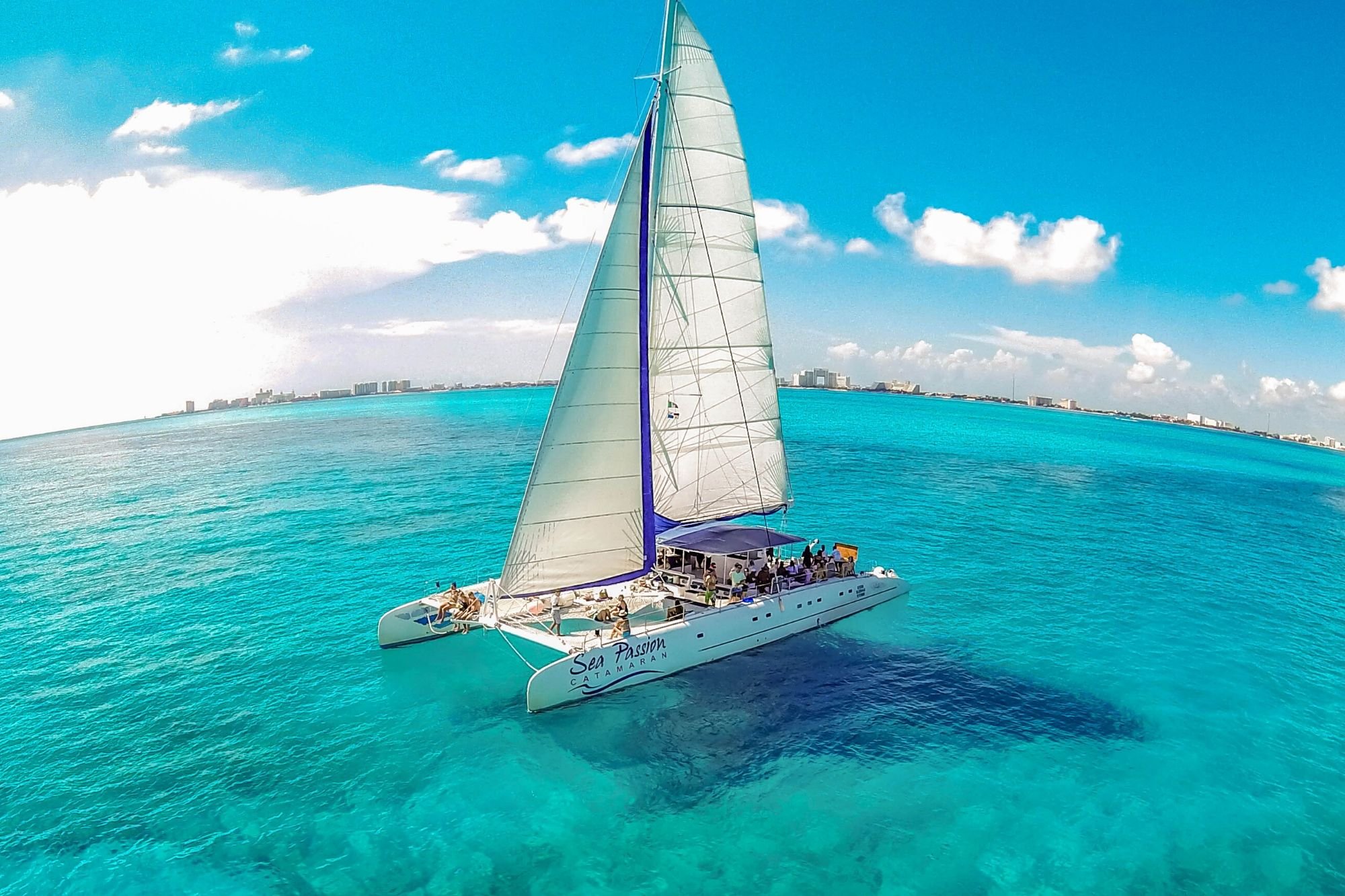 catamaran boat tour cancun